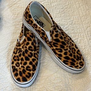 VANS, leopard print; worn once, excellent condition; smoke free home;